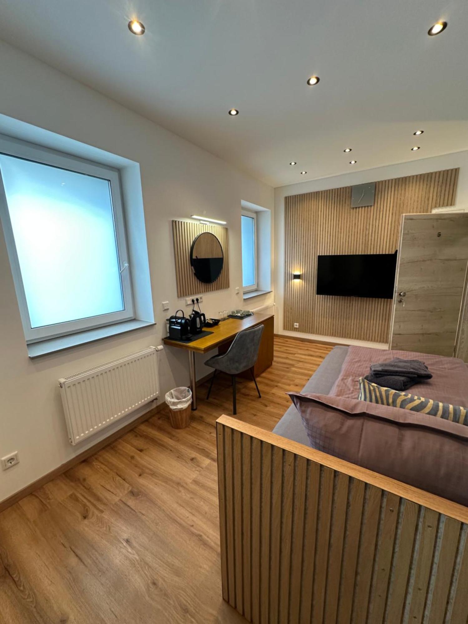 Artemis Zimmervermietung 5 Ein Bettzimmer Sundern Luaran gambar