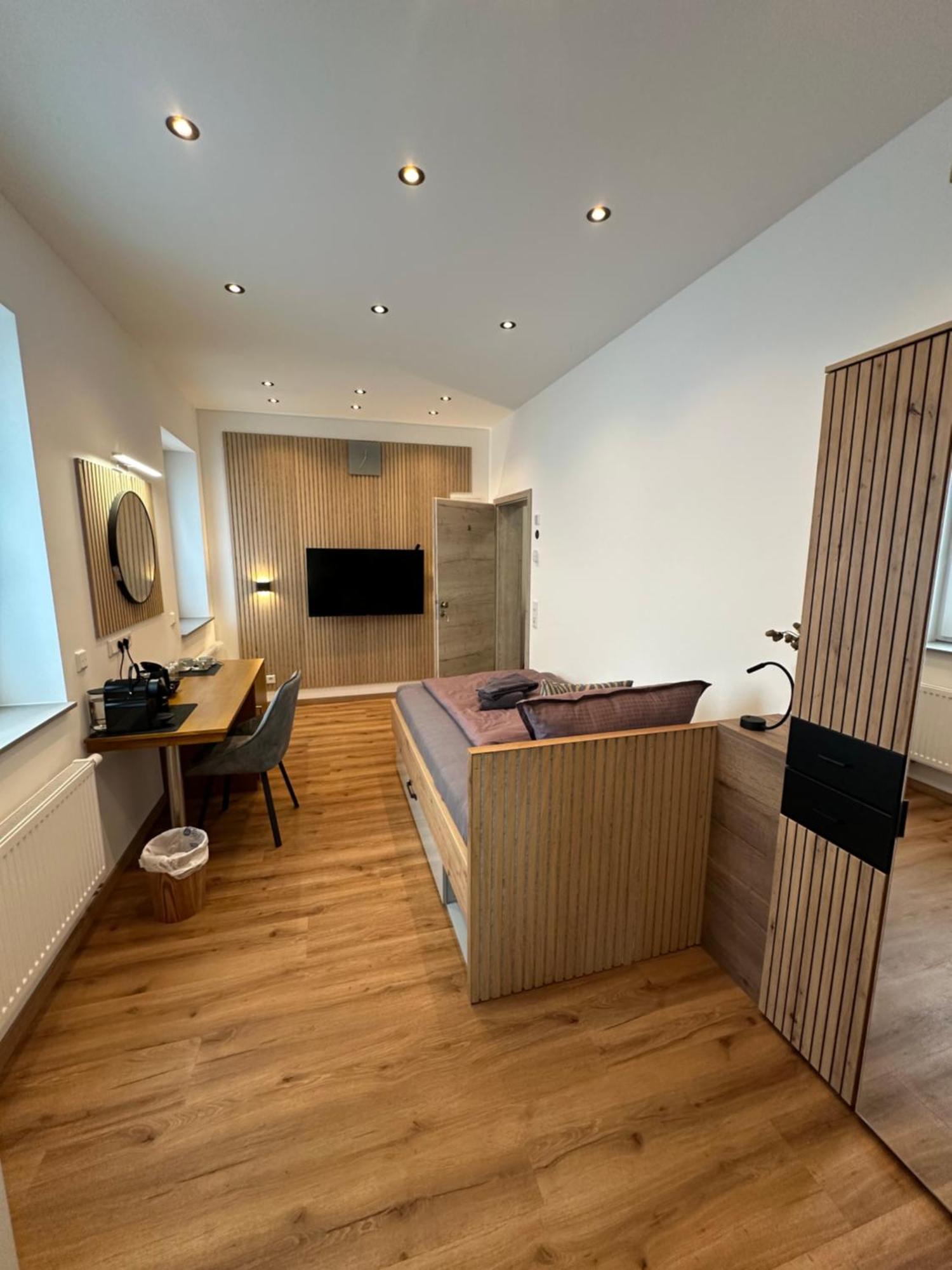 Artemis Zimmervermietung 5 Ein Bettzimmer Sundern Luaran gambar